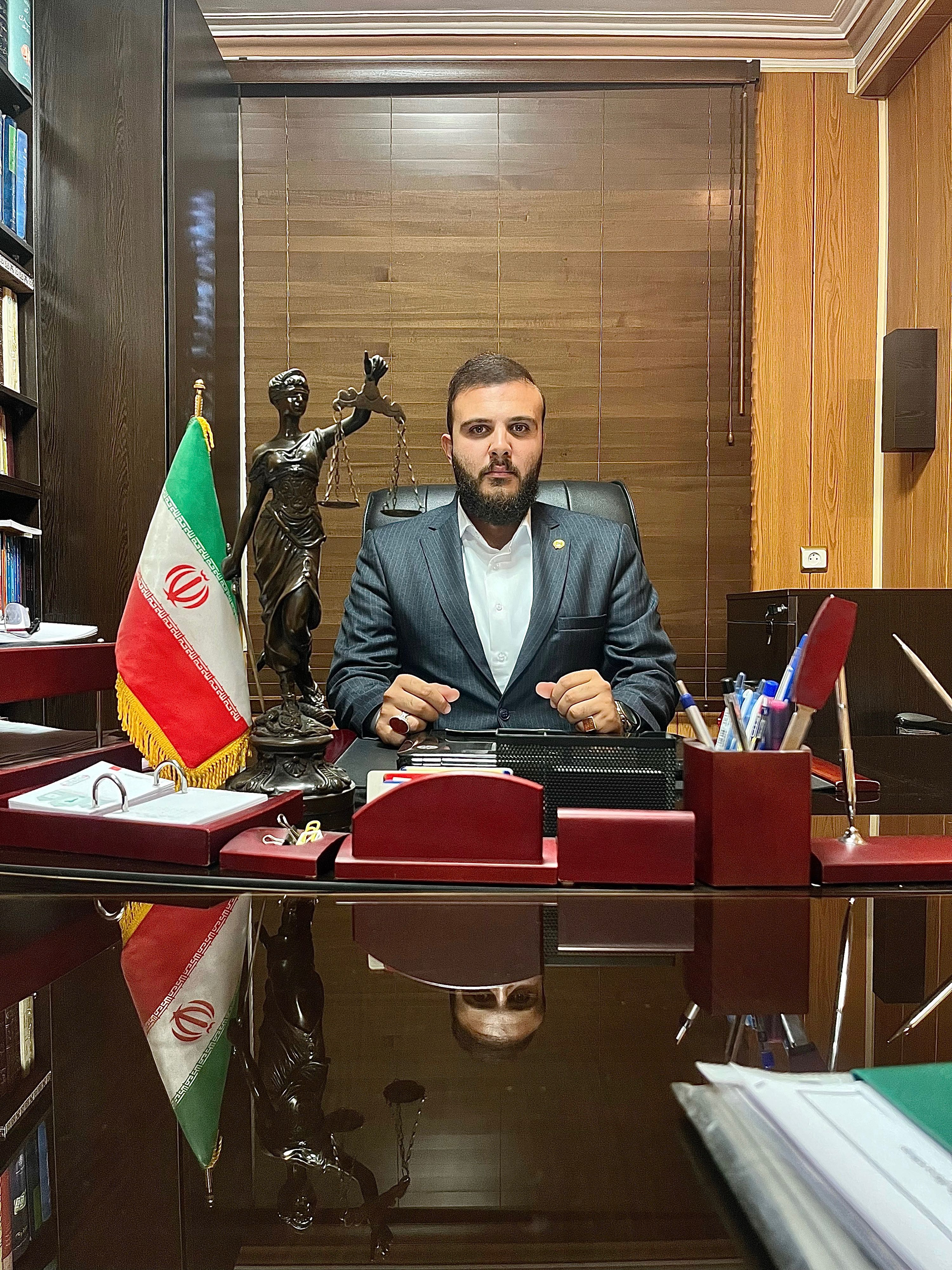 امیرحسین حقی